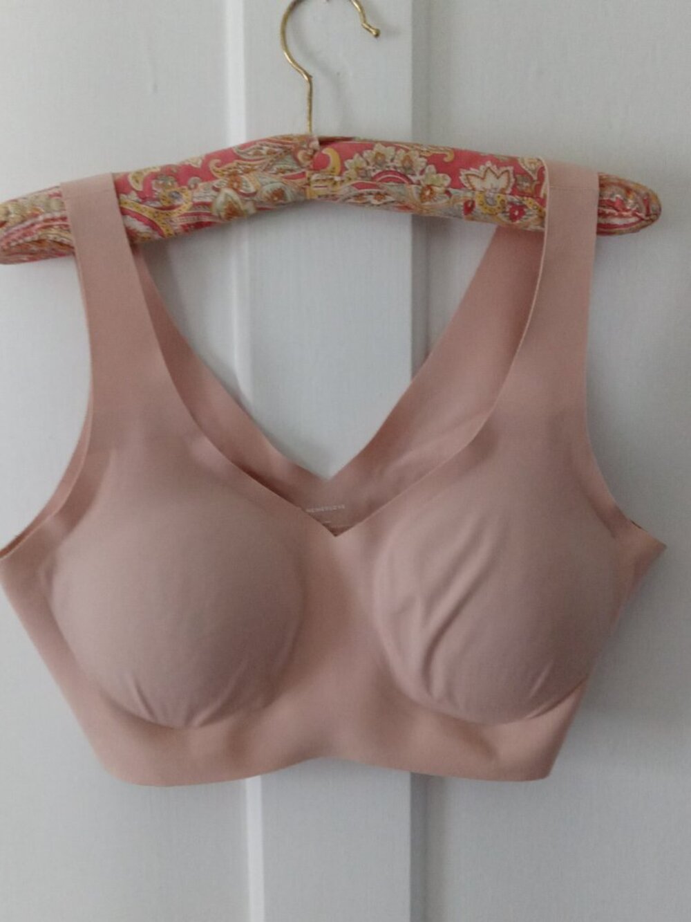 Honeylove V Neck Pullover Bra.